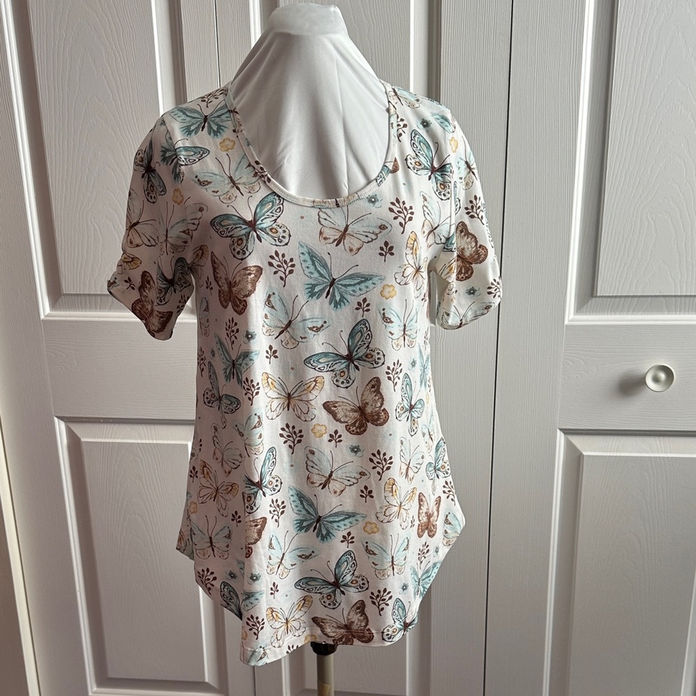 NWT -  LuLaRoe Multicolor Butterfly Short Sleeve Tee